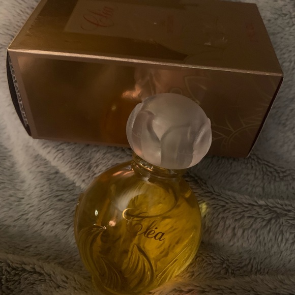 VINTAGE- It’s new in the box-but the box looks bad- Yves Rocher - Picture 14 of 15